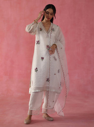 Shakkar Ivory Kurta Set by Begum Pret available on Indiaspopup.com