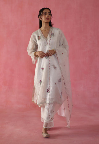 Shakkar Ivory Kurta Set by Begum Pret available on Indiaspopup.com
