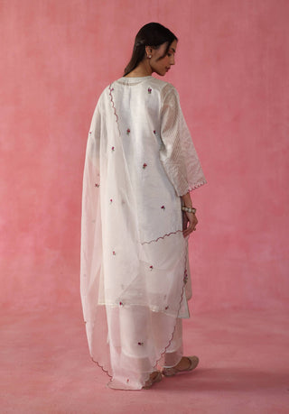 Shakkar Ivory Kurta Set by Begum Pret available on Indiaspopup.com