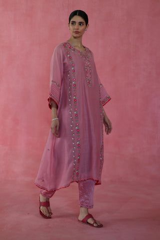 Kulfi Pink Kurta Set by Begum Pret available on Indiaspopup.com