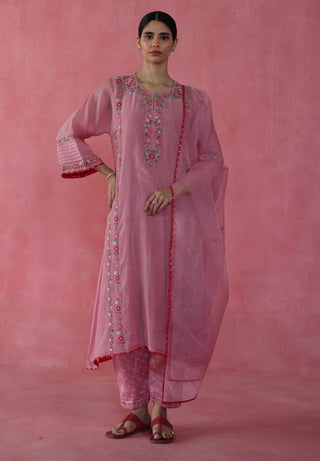Kulfi Pink Kurta Set by Begum Pret available on Indiaspopup.com