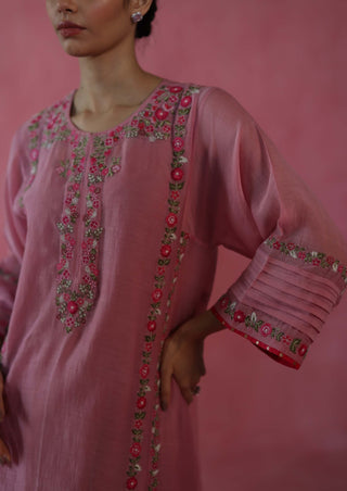 Kulfi Pink Kurta Set by Begum Pret available on Indiaspopup.com