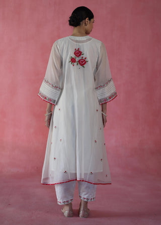 Kulfi Ivory Kurta Set by Begum Pret available on Indiaspopup.com