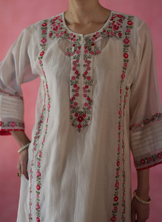 Kulfi Ivory Kurta Set by Begum Pret available on Indiaspopup.com
