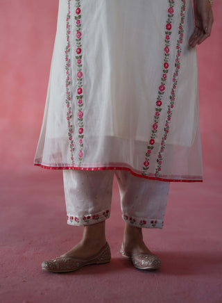 Kulfi Ivory Kurta Set by Begum Pret available on Indiaspopup.com