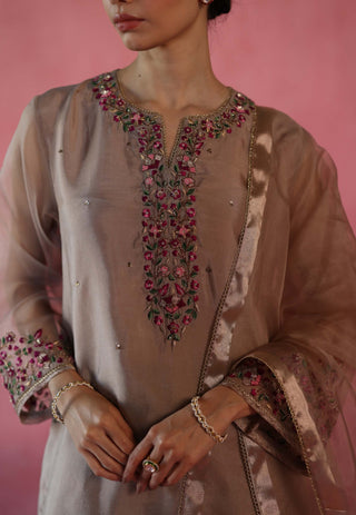 Kewra Beige Kurta Set by Begum Pret available on Indiaspopup.com