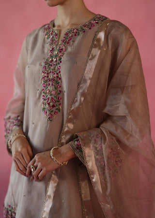 Kewra Beige Kurta Set by Begum Pret available on Indiaspopup.com