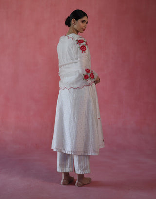 Zaafran Ivory Kurta Set by Begum Pret available on Indiaspopup.com