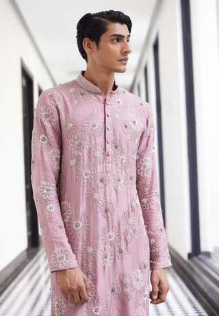 Flavio Daisy Pink Kurta And Pants by Charu & Vasundhara Men available on Indiaspopup