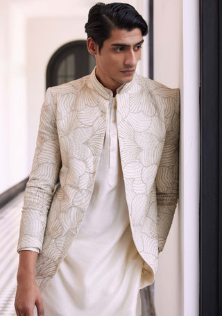 Firmin Ivory Bandhgala And Kurta Set by Charu & Vasundhara Men available on Indiaspopup