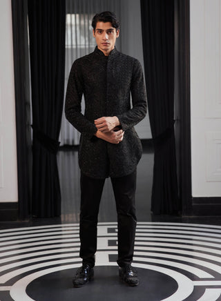 Favian Black Embroidered Jacket And Kurta Set by Charu & Vasundhara Men available on Indiaspopup