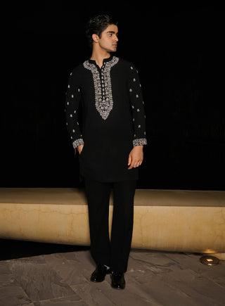 Stark black kurta and pants