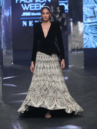 Ritika Mirchandani-Elif Black Blazer And Lehenga-INDIASPOPUP.COM