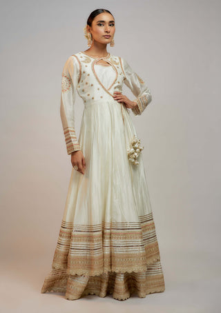 Gopi Vaid-White Meera Tussar Anarkali-INDIASPOPUP.COM
