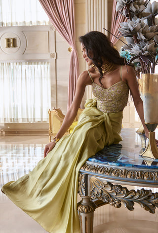 Pista corset-style blouse and sari