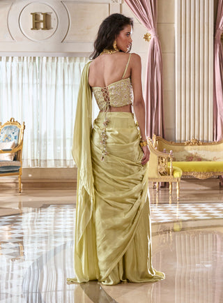 Pista corset-style blouse and sari