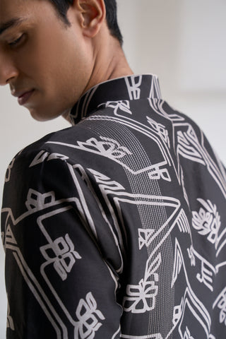 Black clasic cut printed kurta set