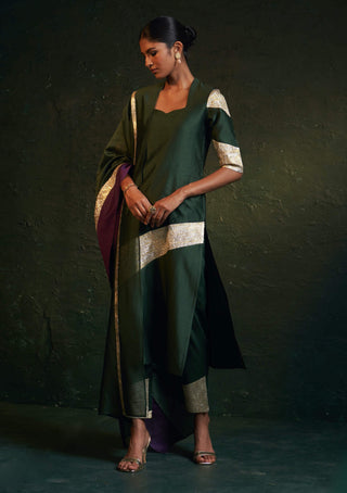 Charkhee-Deep Green A-Line Kurta Set-INDIASPOPUP.COM