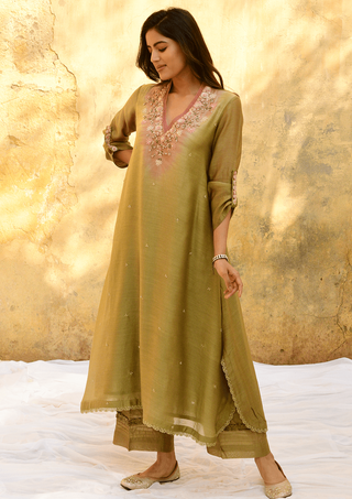 Niti Bothra-Olive Green Mystic Knot Ombre Kurta And Pants-INDIASPOPUP.COM