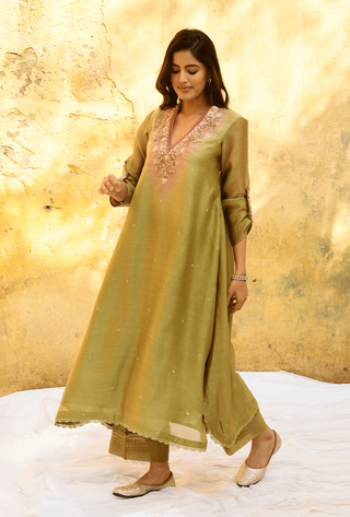 Niti Bothra-Olive Green Mystic Knot Ombre Kurta And Pants-INDIASPOPUP.COM