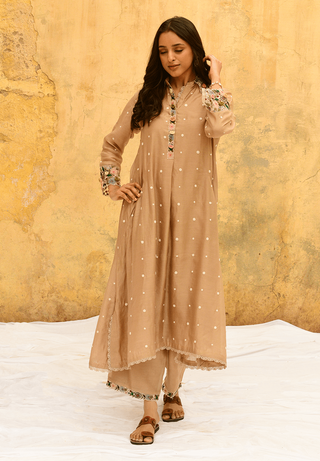 Niti Bothra-Ivory Orchid Collar Kurta And Pants-INDIASPOPUP.COM