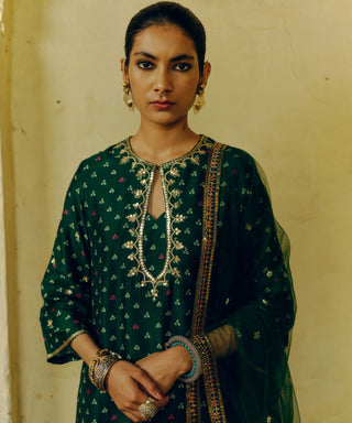 Emerald Green Printed Kurta Set by Drishti & Zahabia available on Indiaspopup.com