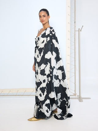 Black white cow printed sari