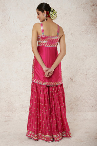 Gopi Vaid-Aarva Rani Pink Kurta Sharara Set-INDIASPOPUP.COM