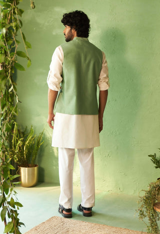 Off-white kurta and green bundi set