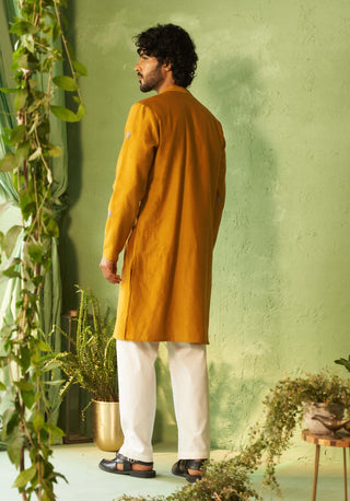 Mustard straight full sleeved kurta and pyjamas