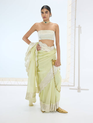 Pista jane sari and unstitched blouse