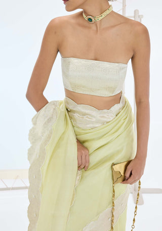 Pista jane sari and unstitched blouse