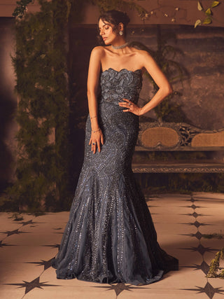 Lucent navy blue mermaid gown