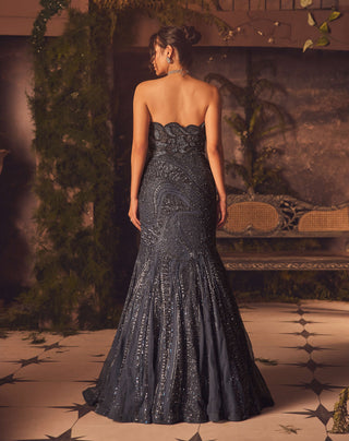 Lucent navy blue mermaid gown
