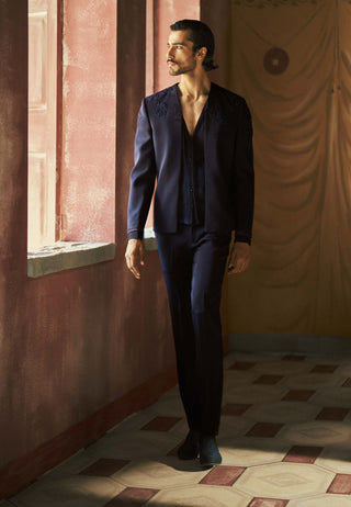 Neelvar short open jacket, shirt and pant set