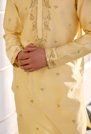 Farman light yellow kurta and pants