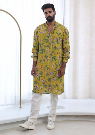 Mahima Mahajan Men-Asim Yellow Kurta And Pants-INDIASPOPUP.COM