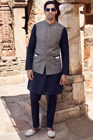 Black Double Wing Bundi And Kurta Set by Matsya Men available on Indiaspopup.com