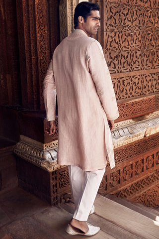Pink Sona Patti Gulabi Linen Kurta And Pants by Matsya Men available on Indiaspopup.com