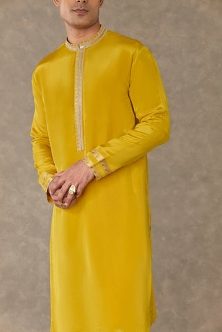 House Of Masaba Men-Corn Yellow Tissue Bandi & Kurta Set-INDIASPOPUP.COM