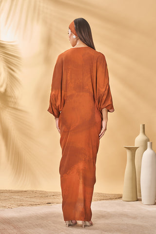 Brown feathered cinched kaftan
