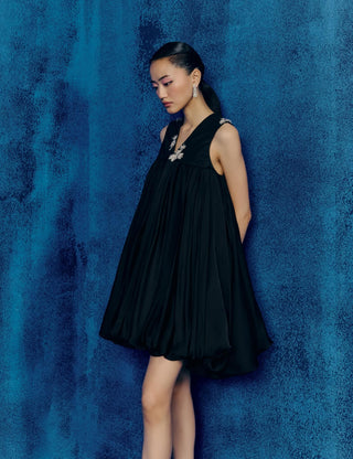 Eva black sleeveless dress