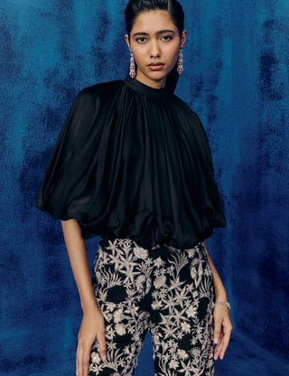 Kay black pants and pouf top