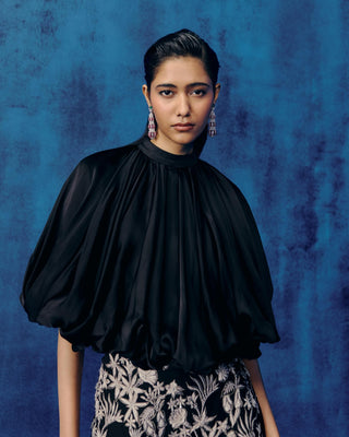 Kay black pants and pouf top