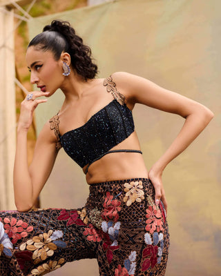 Black dianthus flared pants set