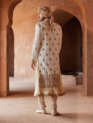 Nitika Gujral Men-Ivory Matka Silk Embroidered Sherwani Set-INDIASPOPUP.COM