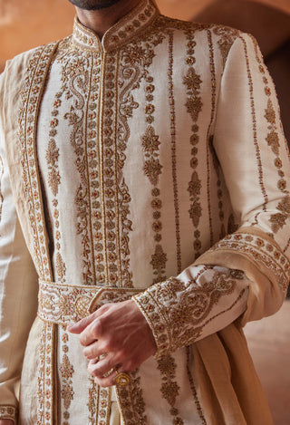 Nitika Gujral Men-Ivory Matka Silk Embroidered Sherwani Set-INDIASPOPUP.COM