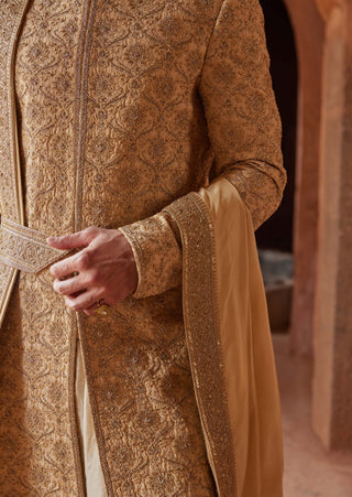Nitika Gujral Men-Gold Raw Silk Embroidered Sherwani Set-INDIASPOPUP.COM