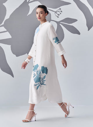 Ivory Trapezium Kurta Set by Nachiket Barve available on Indiaspopup