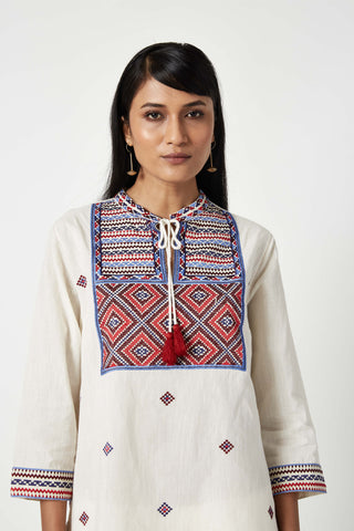 Payal Pratap-Pulau Ivory Embroidered Kurta And Pant-INDIASPOPUP.COM